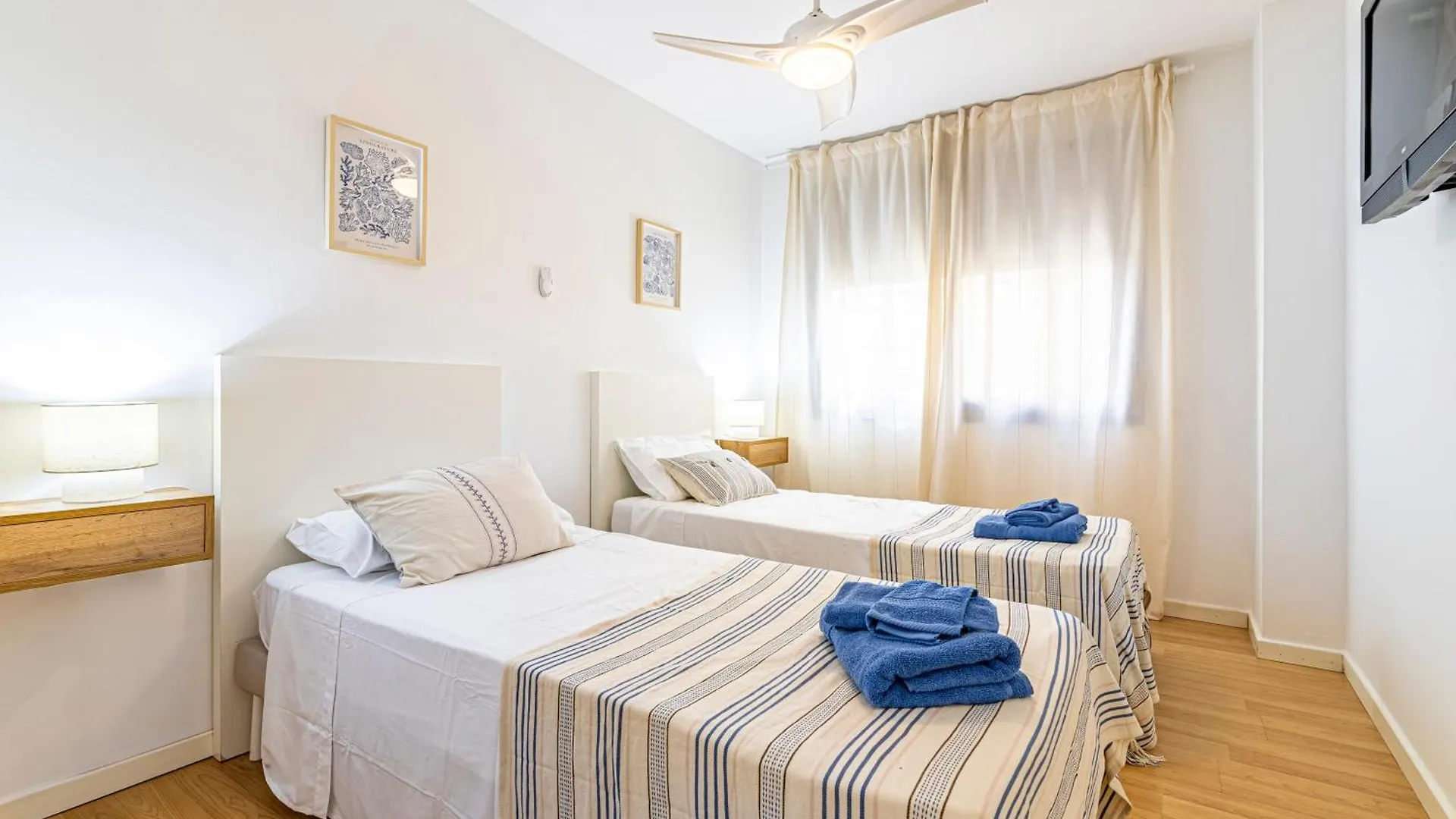Solis Mare Apartments - Pedregalejo Beach Малага Испания